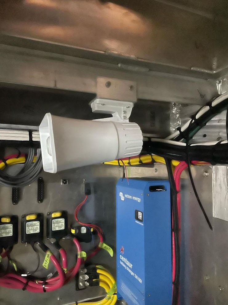 Batería y Sistema de Alarmas